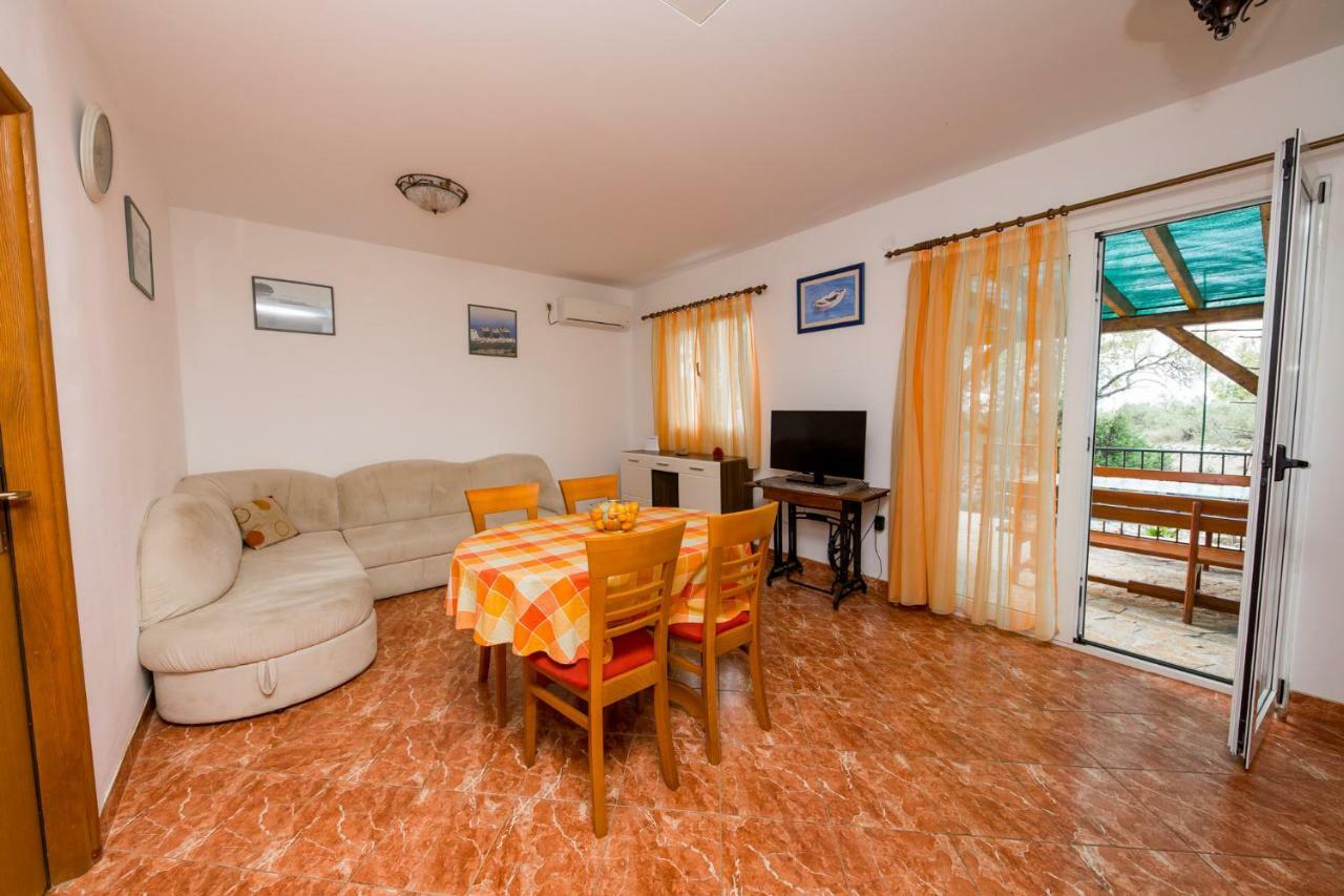 Apartamento Mare&Karlo Drvenik Mali Exterior foto