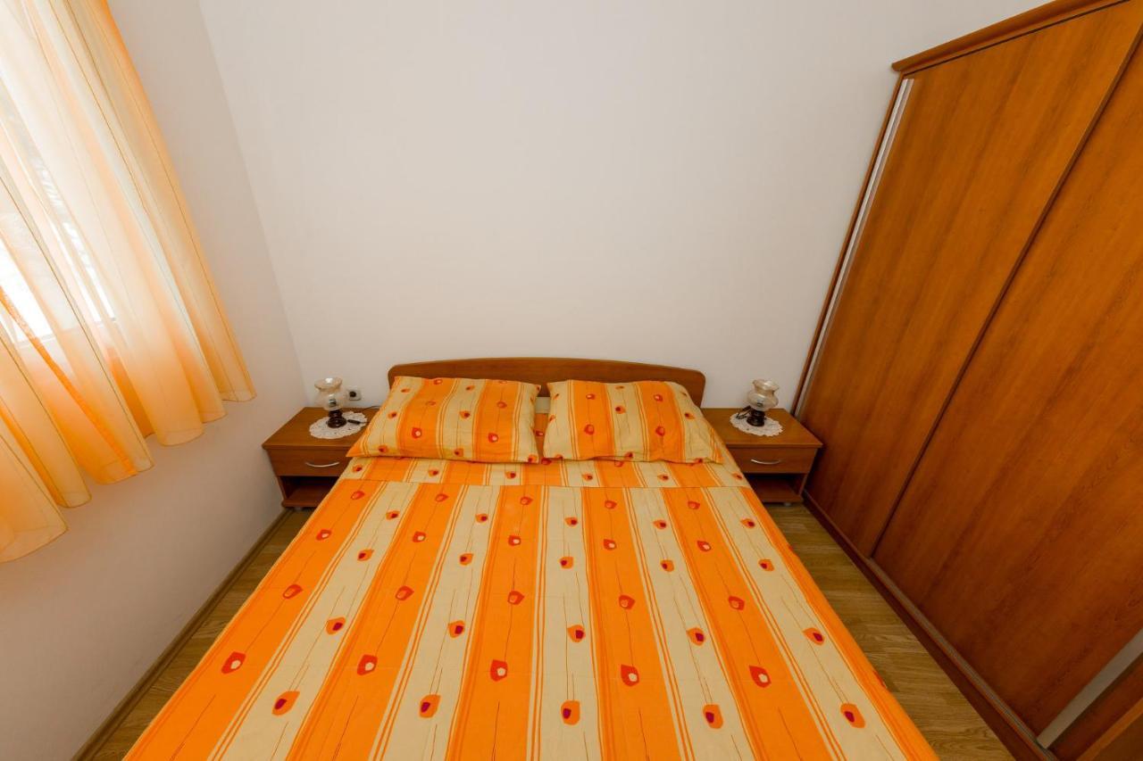 Apartamento Mare&Karlo Drvenik Mali Exterior foto